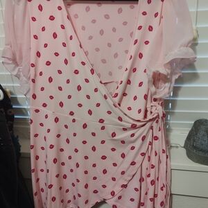 Torrid Pink Dress with Lip Print